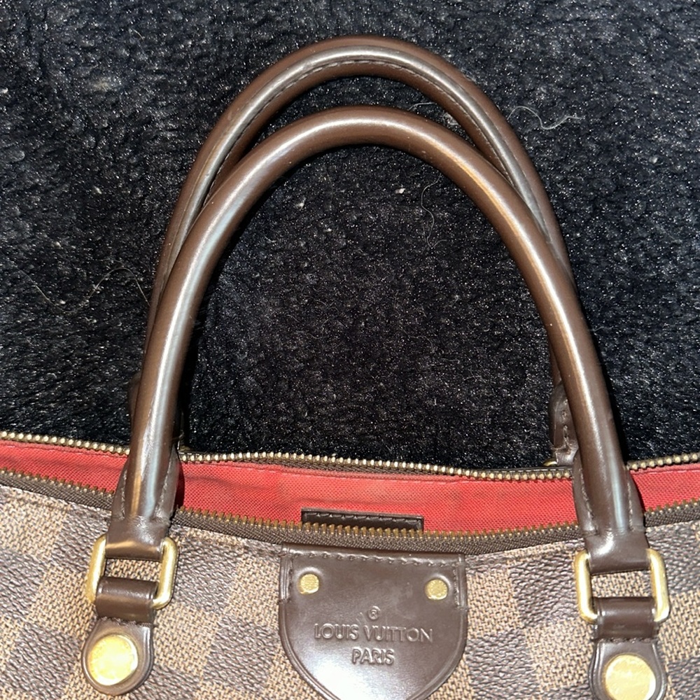 Louis Vuitton Siena - Picture 14 of 16
